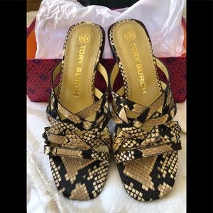 Tory Burch Basketweave block heel Stamped Snake Print Pale Desert Roccia Color